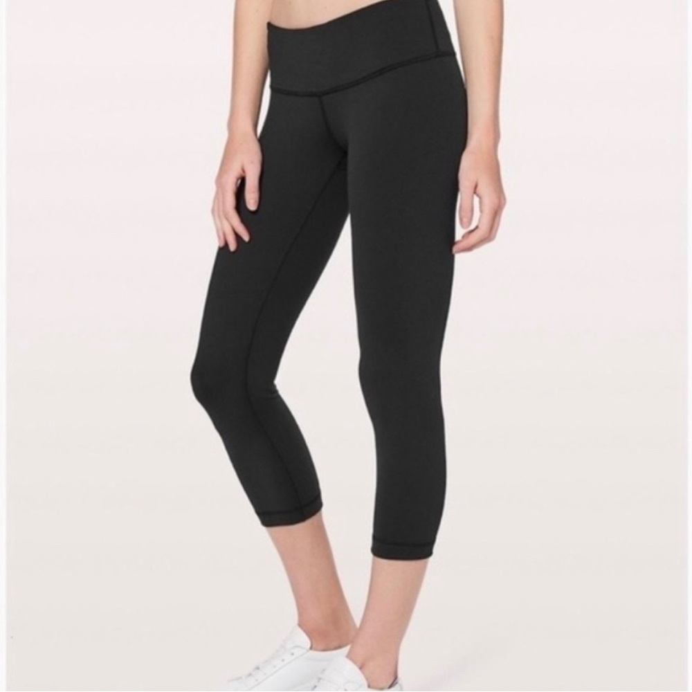 Lululemon Wunder Under Crops low-ish rise - black